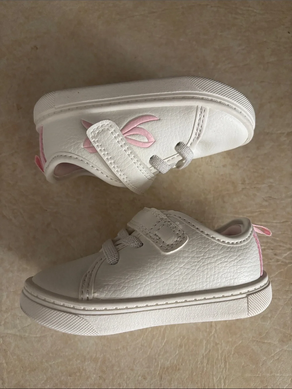 NWOT Carter’s baby girl sneakers